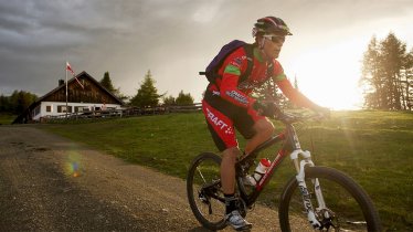 MTB-Toer naar de Obermarkter Alm, © Imst Tourismus / Martin Lugger