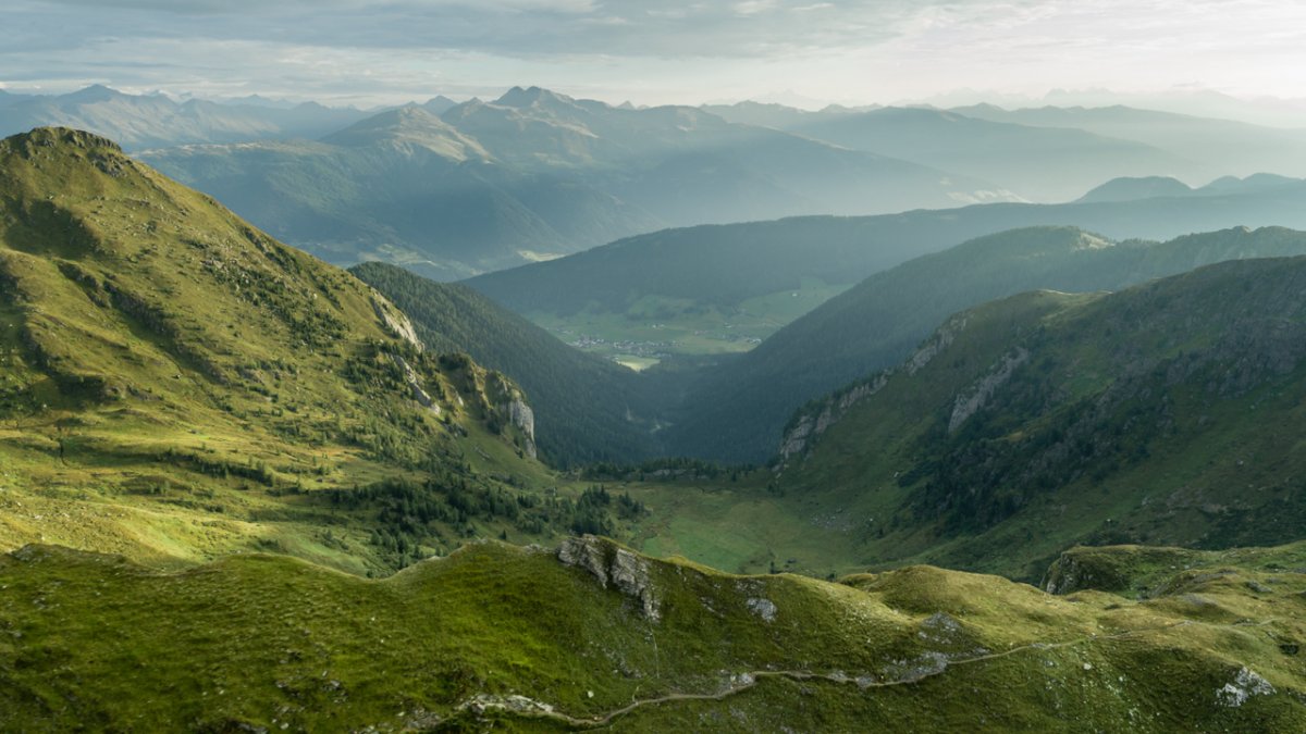 Uitzicht vanaf de Karnischen Höhenweg