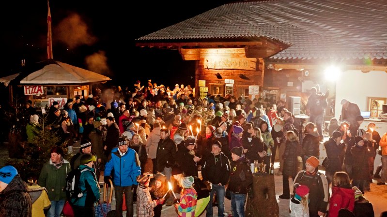 Tijdens Oud en Nieuw op de berg van Hohe Salve wordt het nieuwe jaar feestelijk ingeluid, © Thomas Trinkl