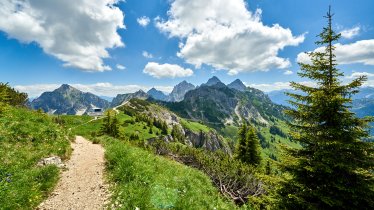 Tweedaagse tour: Grän - Füssener Jöchl - Tannheimer Hütte - Höfen, © Aussicht ins Tannheimer Tal vom Füssener Jöchle