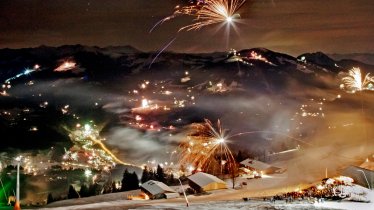 Vuurwerk boven de Kitzbüheler Alpen. Oud en Nieuw op de Hohe Salve is een waar spektakel, © Thomas Trinkl