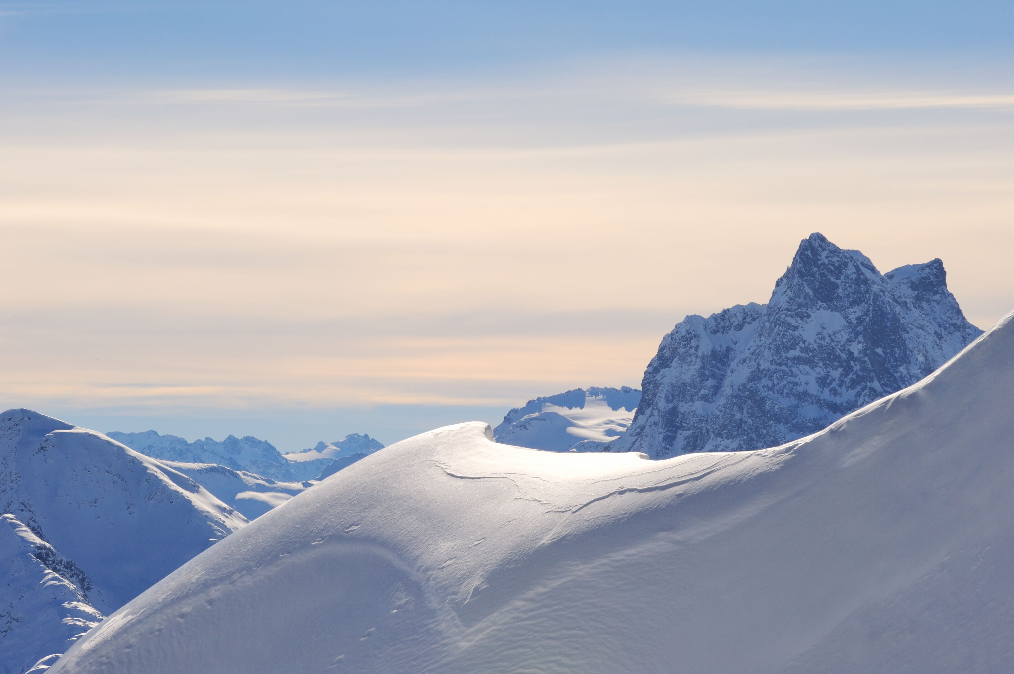 Ausblick vom Patteriol in die winterliche Berglandschaft