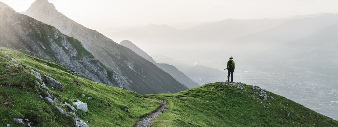 Het hoogtepunt van de Adelaarsweg: de Goetheweg hoog boven het Inntal