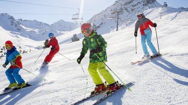 De geprepareerde pistes van Nauders wachten op de eerste skiërs van het seizoen, © Nauders Tourismus / Martin Lugger